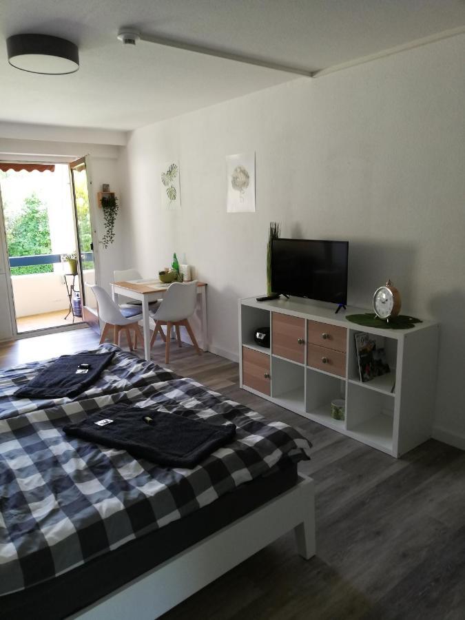 Lived-In Appartement Bad Urach Esterno foto